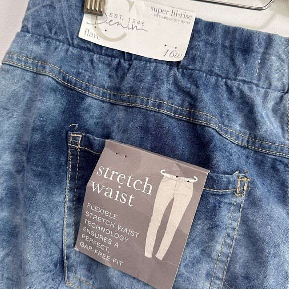 Cato Super Hi Rise Pull On Jeans 16 W Plus Flare Leg Blue Tie Dye Raw Hem NEW - Picture 4 of 8